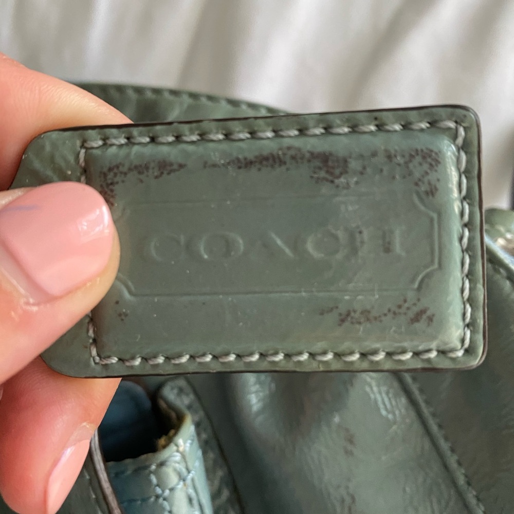 COACH | Authentic Handbag - Picture 6 of 10